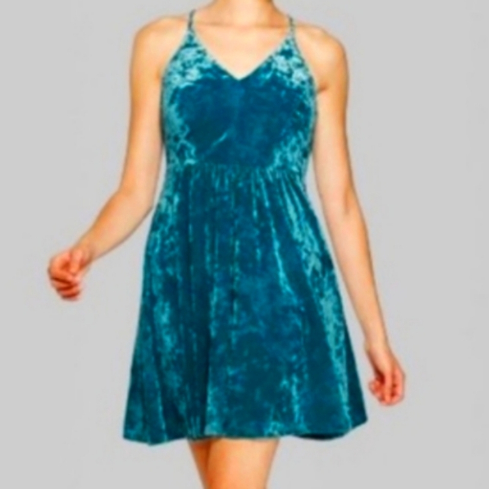 Crushed velvet skater dress